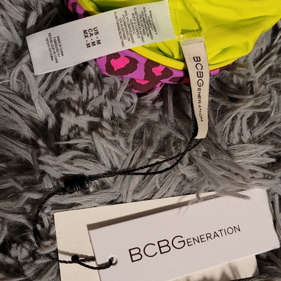 BCBGeneration HOT SPOT REVERSIBLE BIKINI - Picture 13 of 13